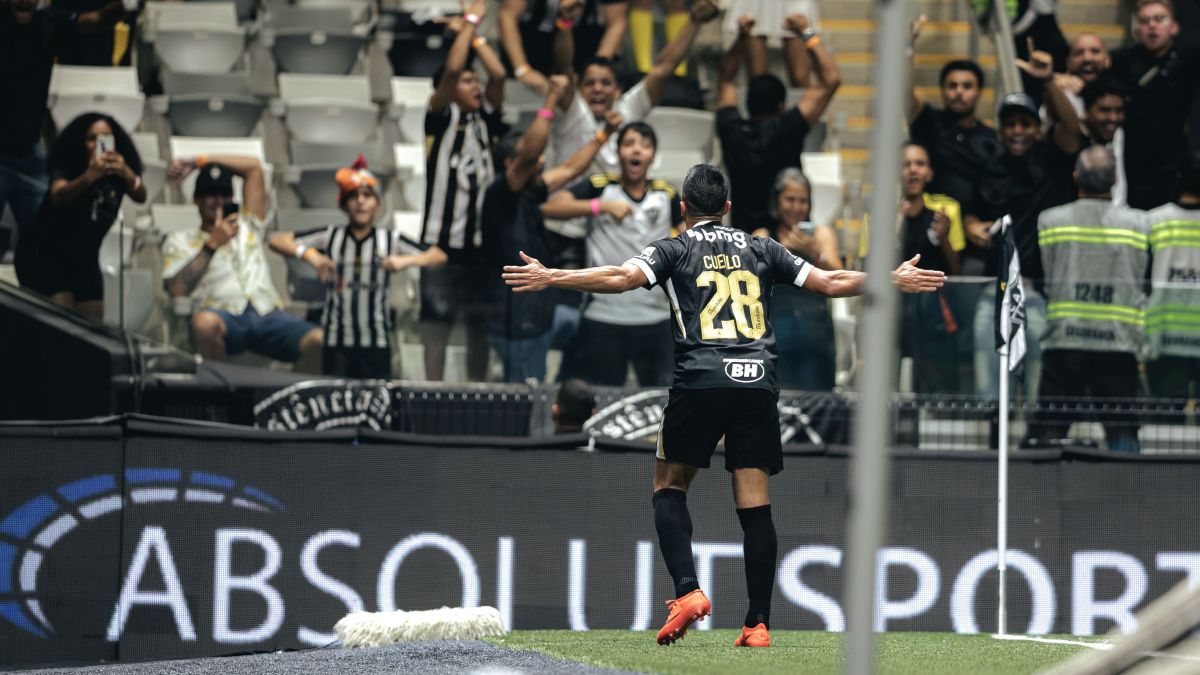 Em alta no Atlético, Cuello relembra classificações nas Copas: 'Eu tinha certeza'