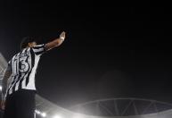 Com relação antiga, Alex Telles vibra por Tite no Botafogo: 'É o cara certo'