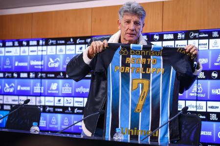 Renato Gaúcho apresentado pelo Grêmio • Lucas Uebel/Grêmio