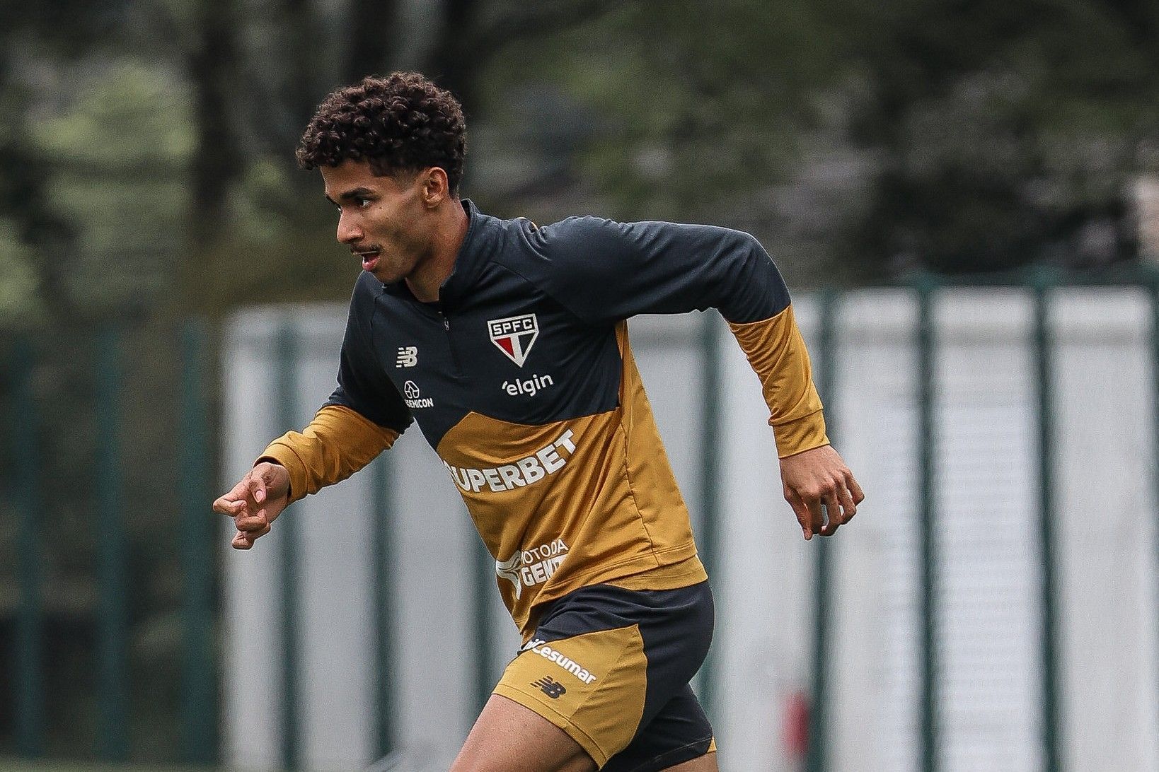 São Paulo terá novidade para enfrentar o Internacional pelo Brasileiro
