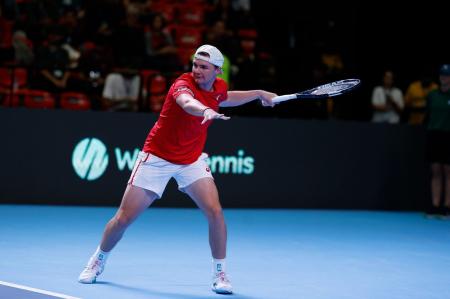 Dominic Stricker venceu o primeiro set • Luiz Candido/ATP