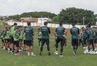 América: jogadores têm reunião com direção e cobram solução sobre atrasos salariais