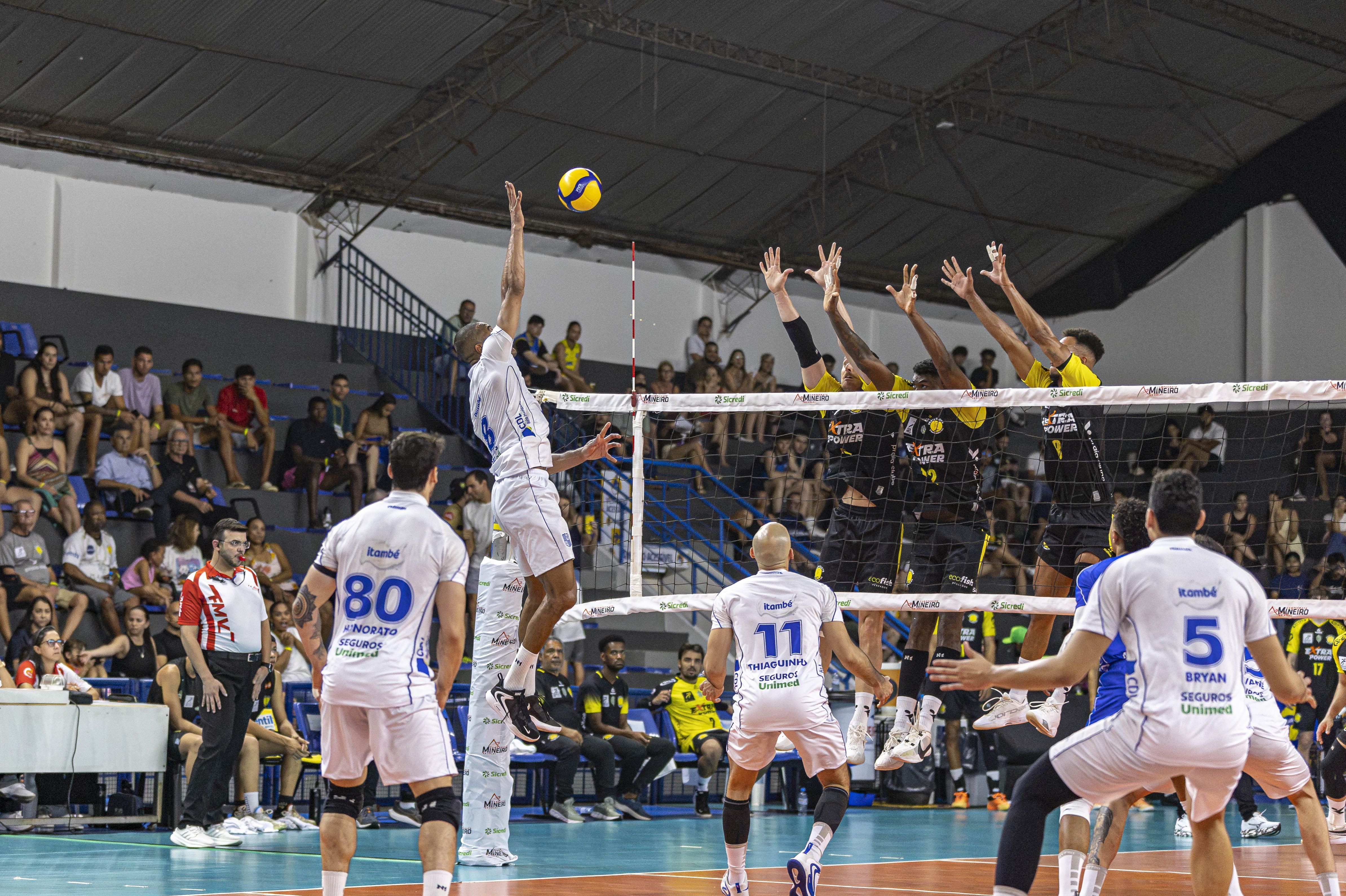 Em jogo equilibrado, Minas bate Praia Clube em confronto direto no Mineiro de Vôlei