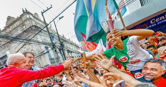 Presidente da República, Luiz Inácio Lula da Silva, durante ato de campanha em Fortaleza.