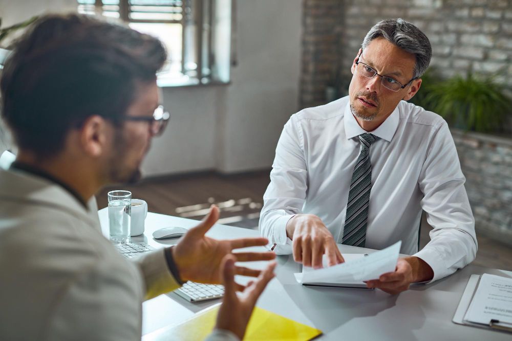 Ser bom demais pode atrapalhar? Debate sobre entrevistas de emprego viraliza