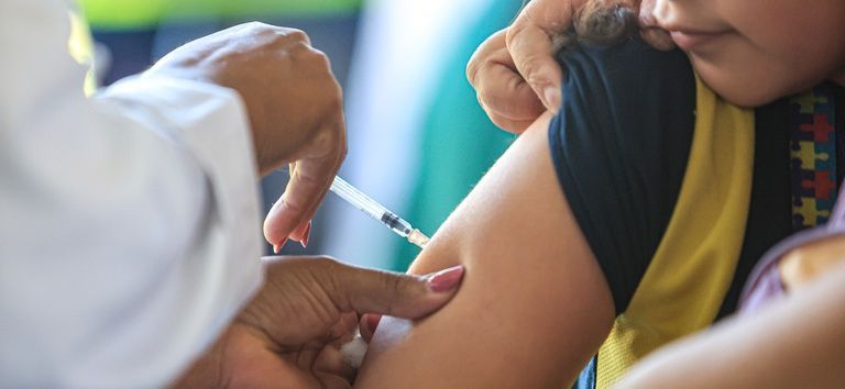 Varginha reforça vacinação de crianças devido a baixas coberturas