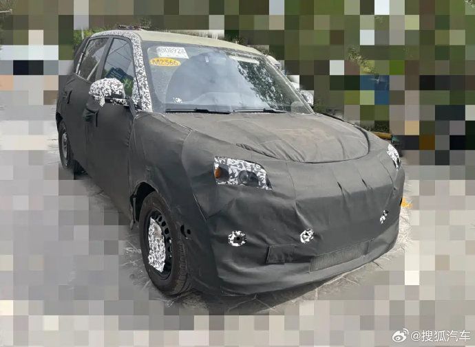 Geely testa elétrico menor que o EX2 para brigar com BYD Dolphin Mini