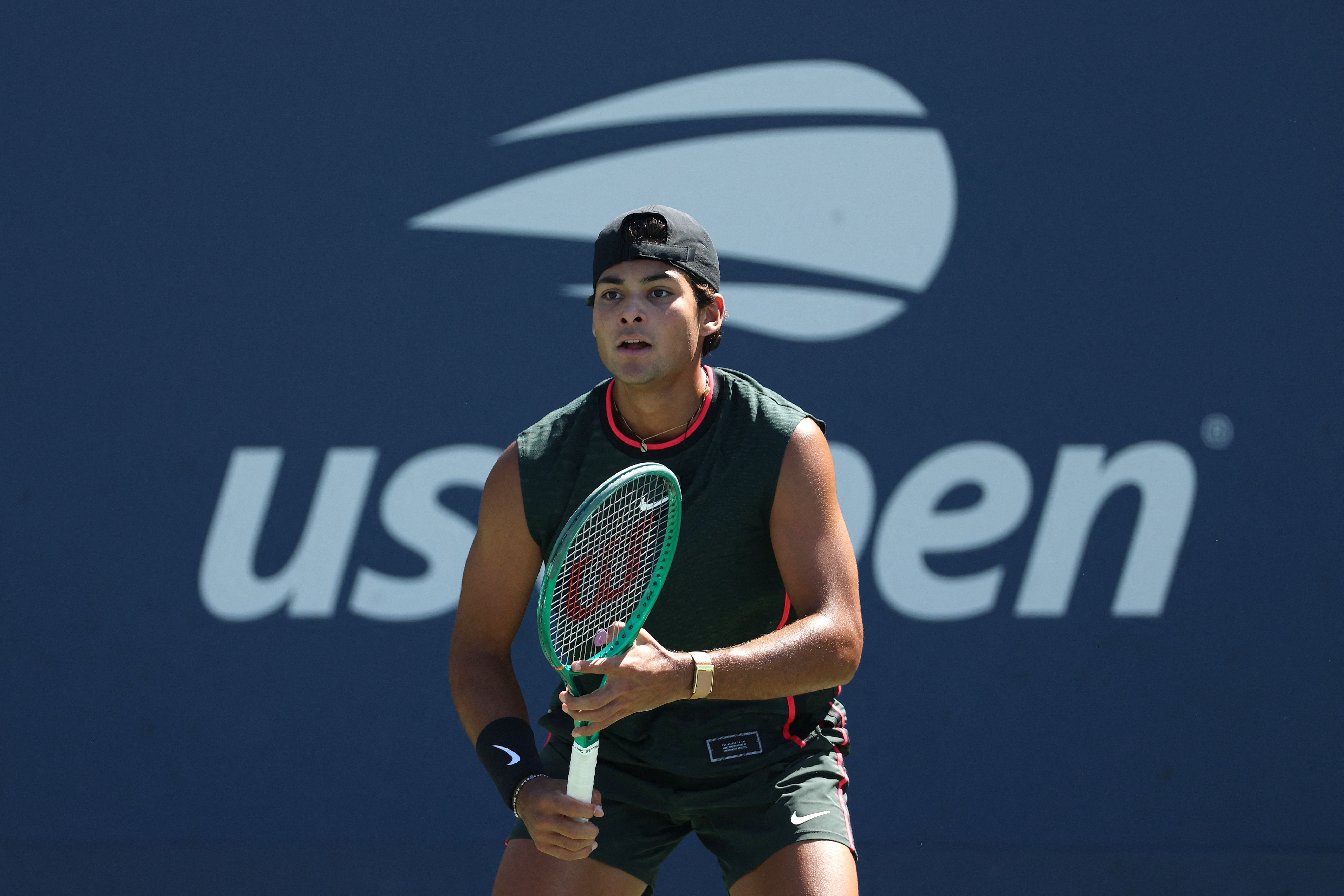 Guto Miguel salva match points, mas não resiste e perde na final do US Open Juvenil