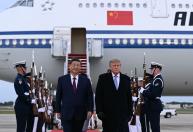 Trump recebe Xi Jinping com cerimônia militar em meio a tensão comercial entre EUA e China