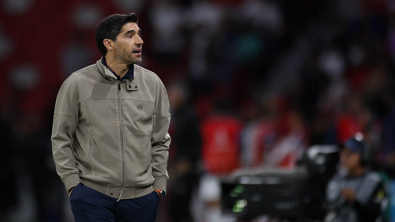 Expulsão e punição do STJD: quais jogos Abel Ferreira desfalca o Palmeiras