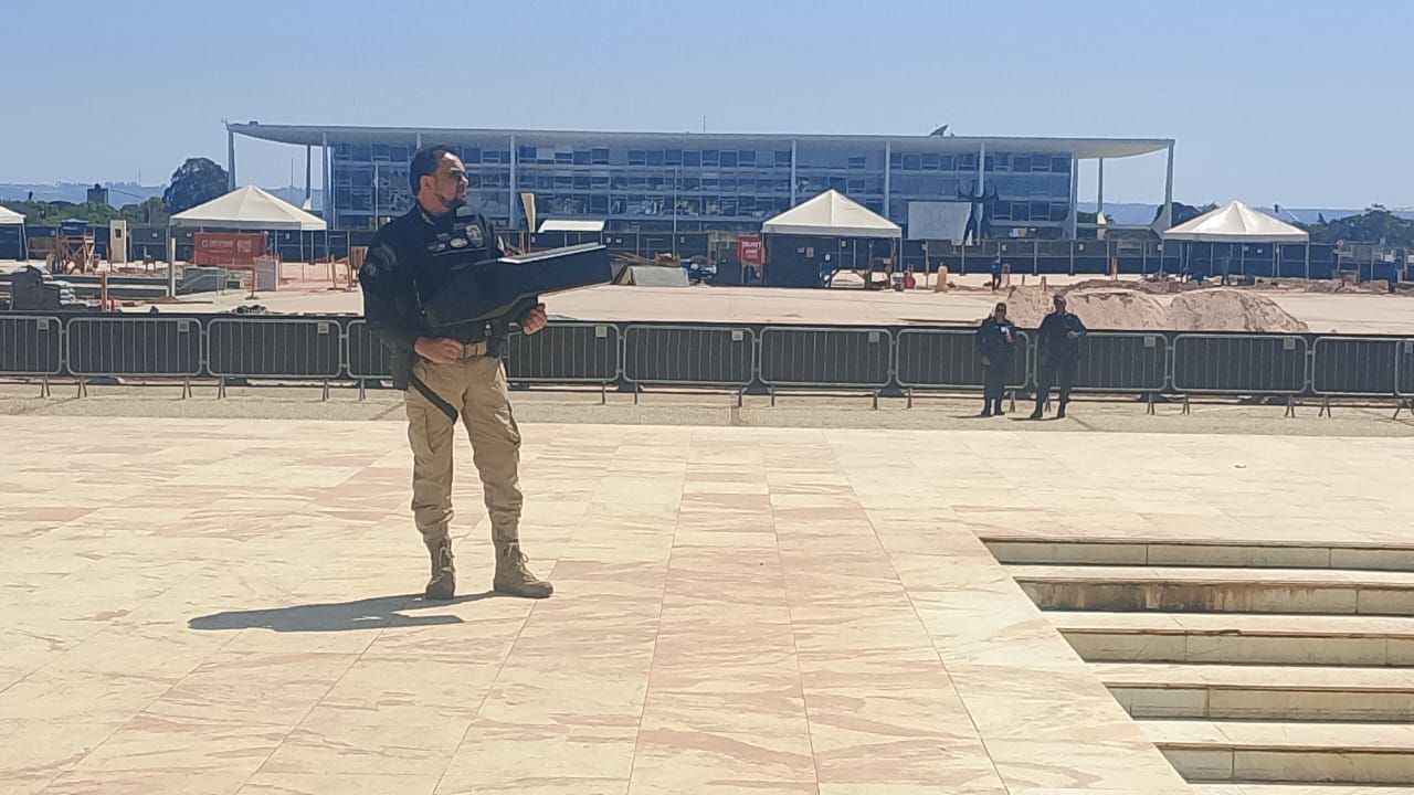 Drone que sobrevoava STF é derrubado durante julgamento de caso Moraes