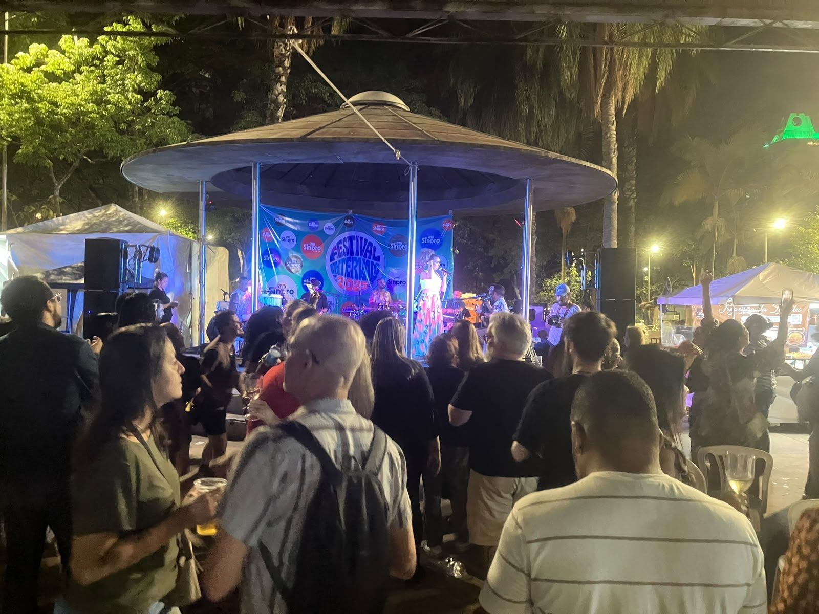 Festival Intervalo celebra 40 anos da festa dos professores com ocupação cultural na Praça da Assembleia