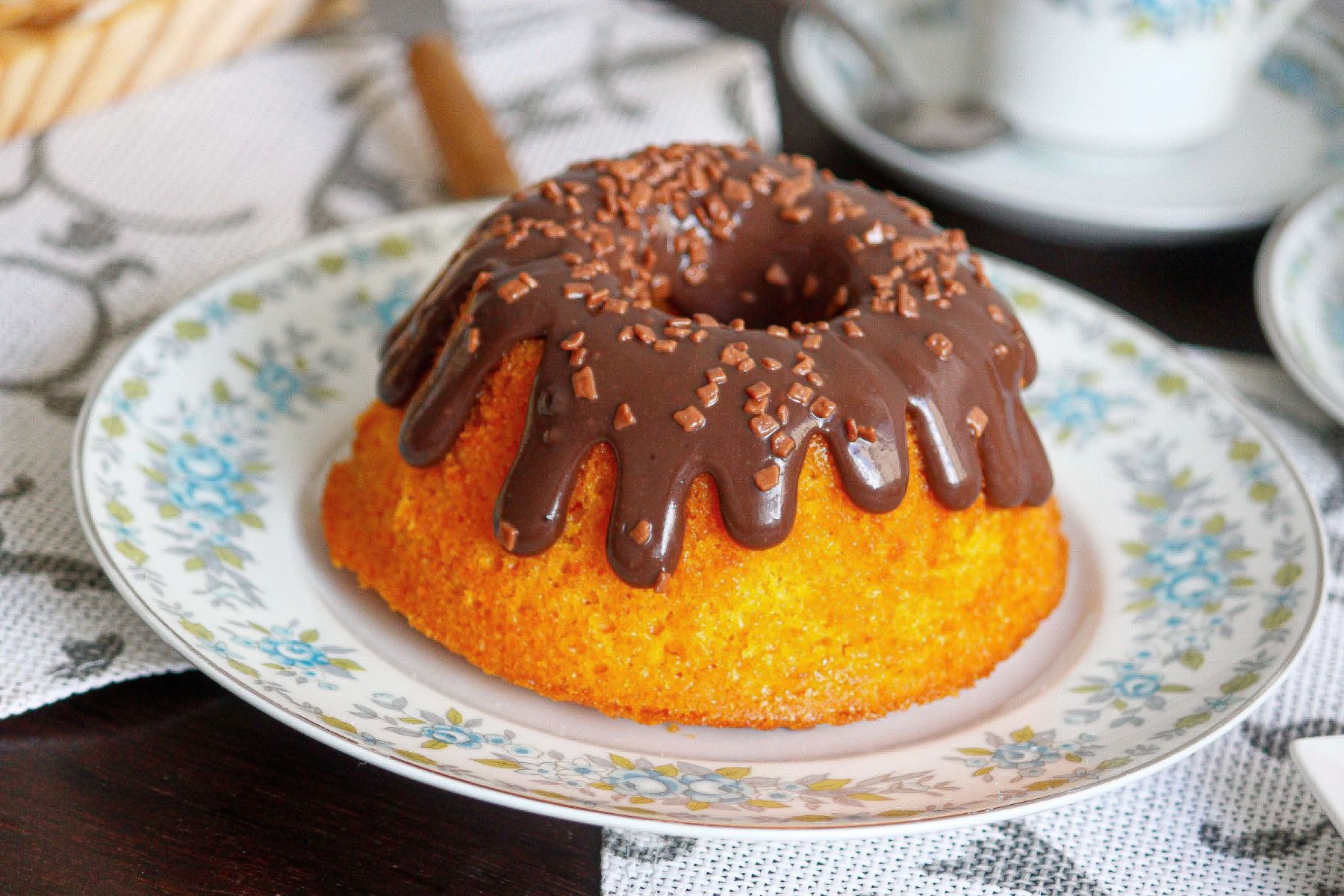 Quer um bolo de cenoura fofinho? Então evite este erro na hora de preparar a massa