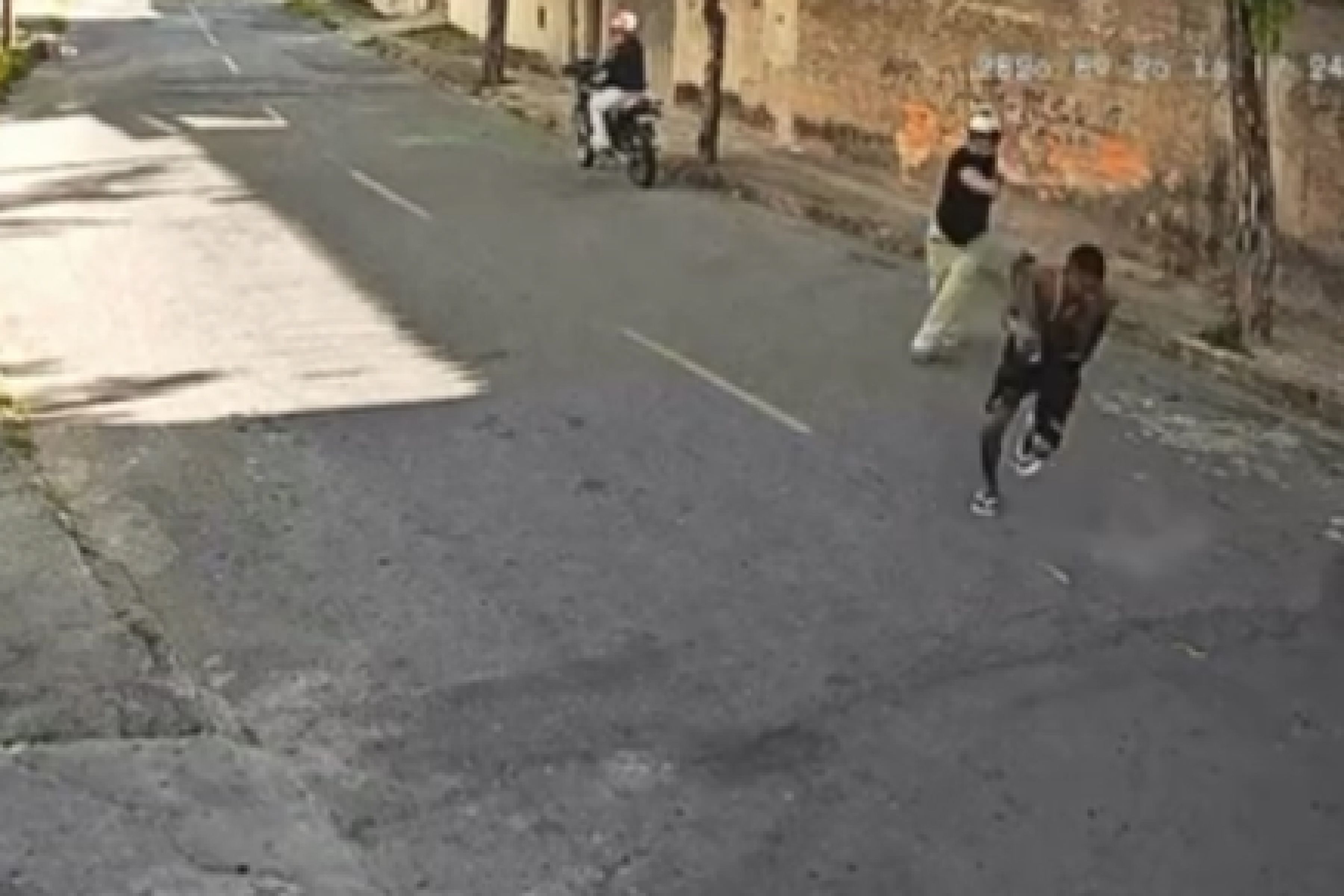 PM prende suspeito de matar a tiros jovem no bairro Goiânia, em BH