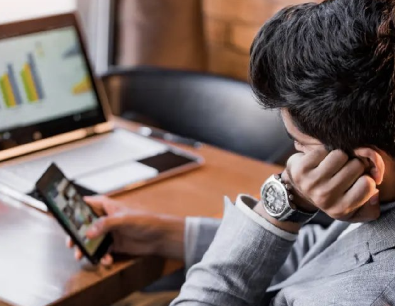 Procrastinar pode cansar mais do que fazer a própria tarefa