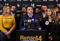 Renan Santos anuncia 55º pedido de impeachment de Moraes após revelações sobre Vorcaro