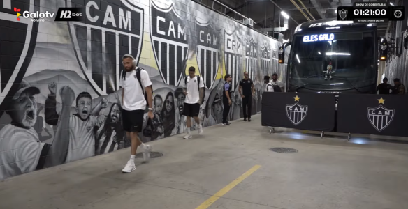 Everson com a delegação atleticana para Atlético x Cruzeiro, pela Copa do Brasil