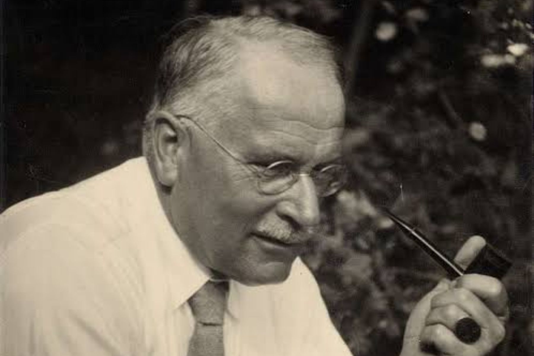 Citação do dia, Carl Jung, psicanalista: 'Tudo o que nos irrita nos outros pode nos levar a uma melhor compreensão de nós mesmos'