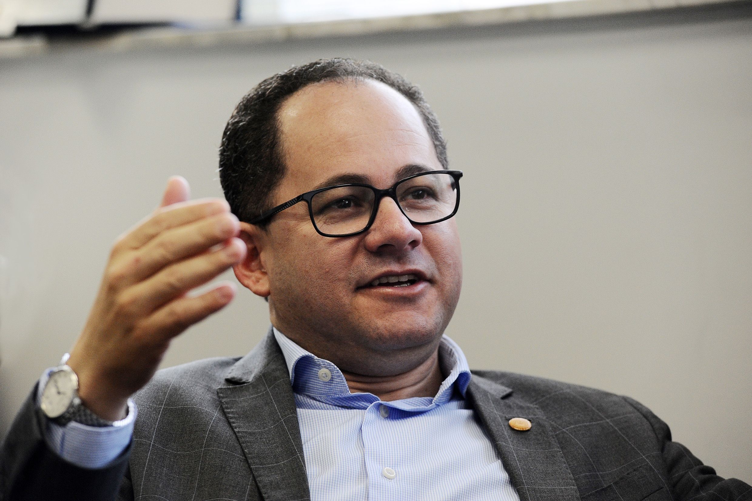 Quem é Cezinha de Madureira (PL), alvo de operação da PF sobre tráfico de influência