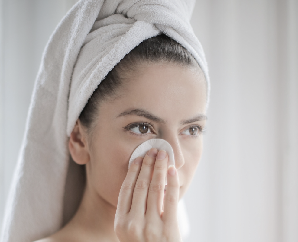 Sérum para pele com acne: o que observar antes de usar