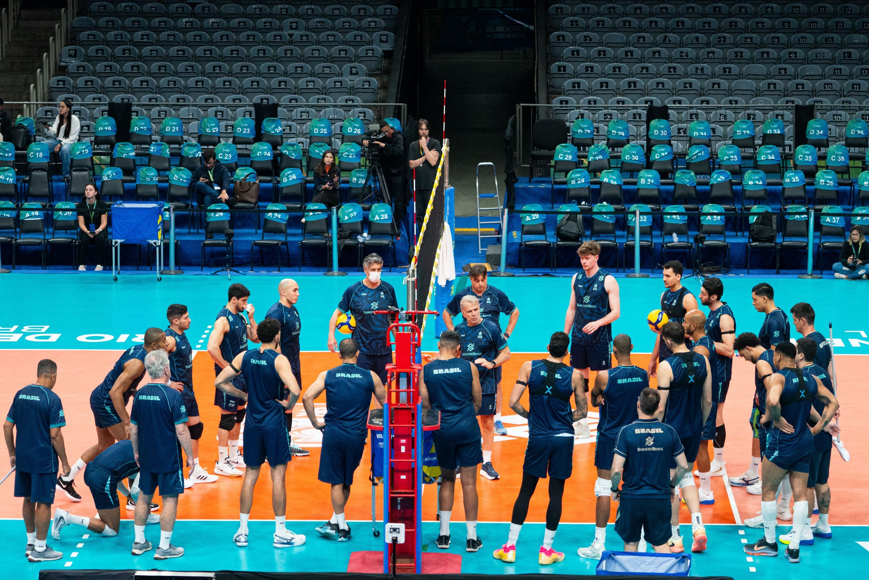 Brasil encara Colômbia para manter 100% no Sul-Americano Masculino de Vôlei
