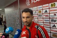 Danilo exalta Bruno Henrique após gol no fim contra o Corinthians: ‘Segue decisivo’