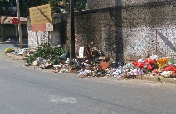 Recompensa por denúncia de descarte irregular de resíduos é aprovada em 1º turno na CMBH