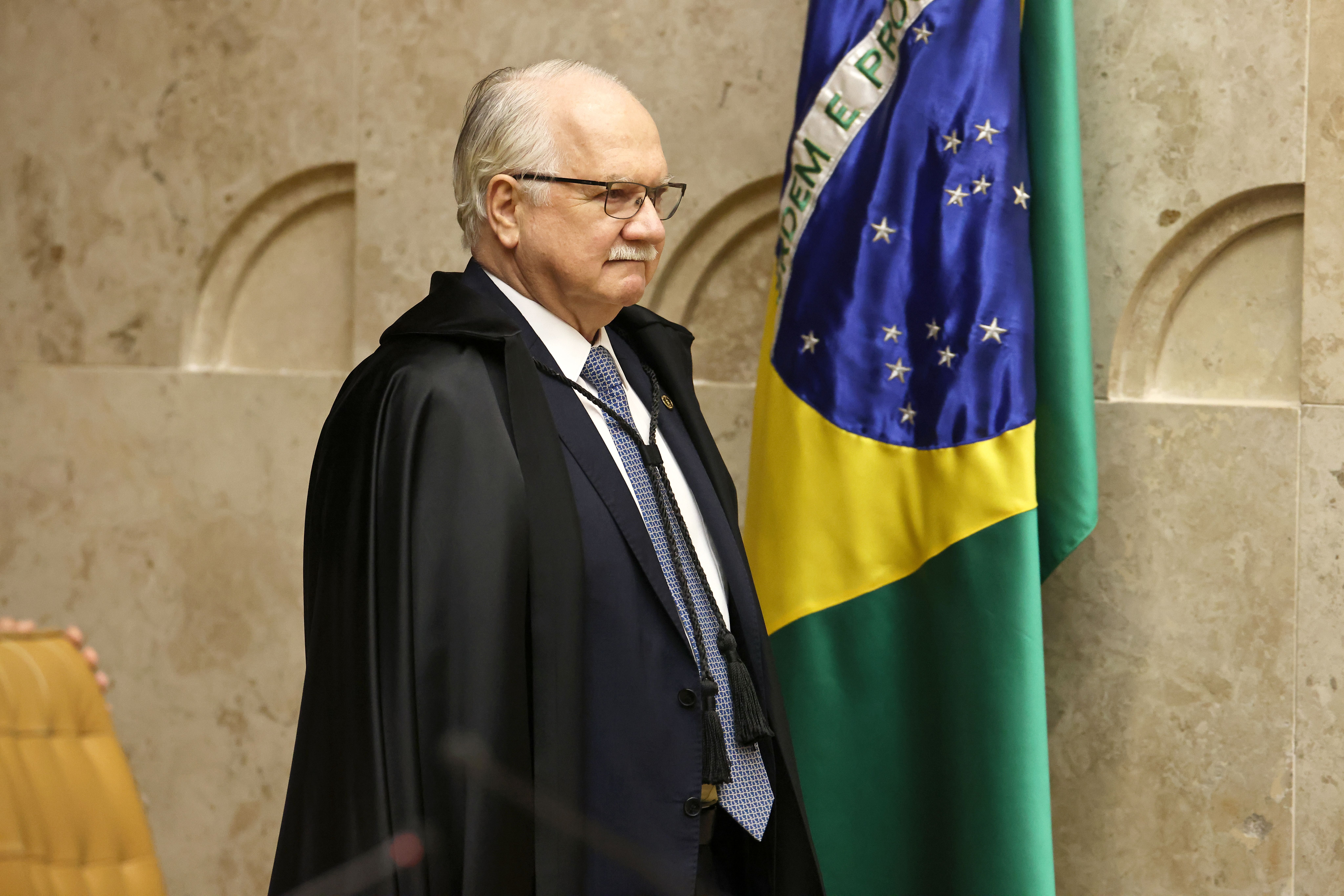 Fachin vota para manter julgamentos de Mendonça e Moraes separados no STF