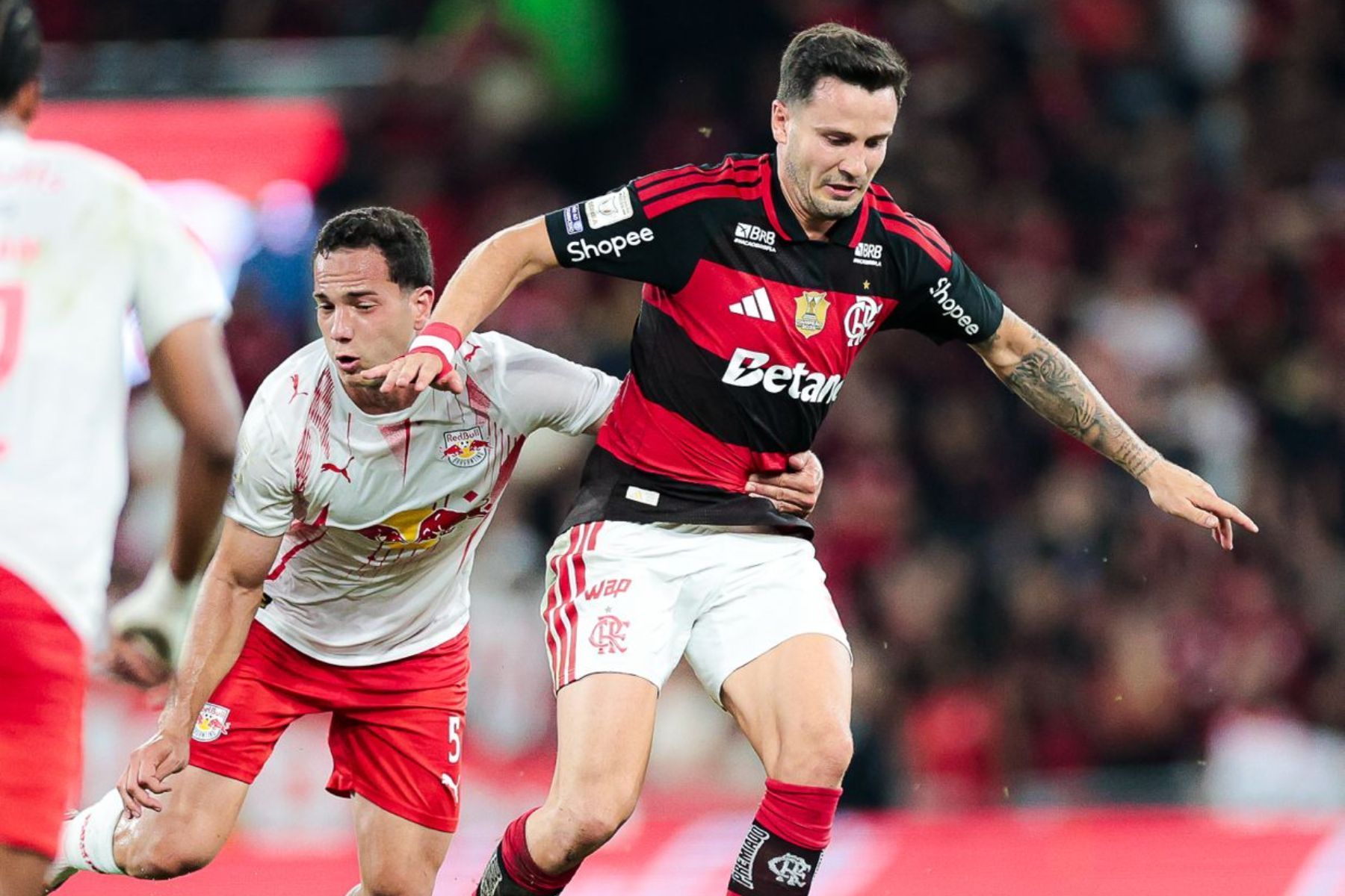 Vai embora? Saúl explica possibilidades para continuar no Flamengo