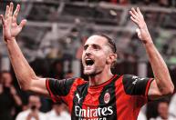 Milan goleia Lecce em casa e ganha três posições no Campeonato Italiano