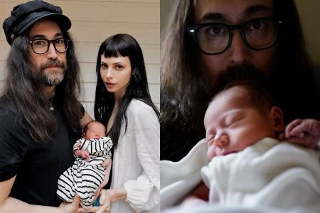 Sean Ono Lennon, a esposa e o filho