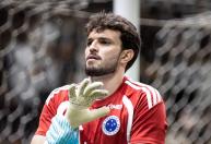 Otávio se salva em eliminações do Cruzeiro e ganha força na Seleção Brasileira