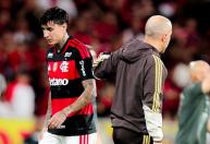 Flamengo perde dois jogadores por lesão antes do segundo tempo contra o Mirassol
