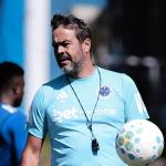 Zagueiro puxa a fila de baixas do Cruzeiro contra Athletico-PR; veja as opções de Artur