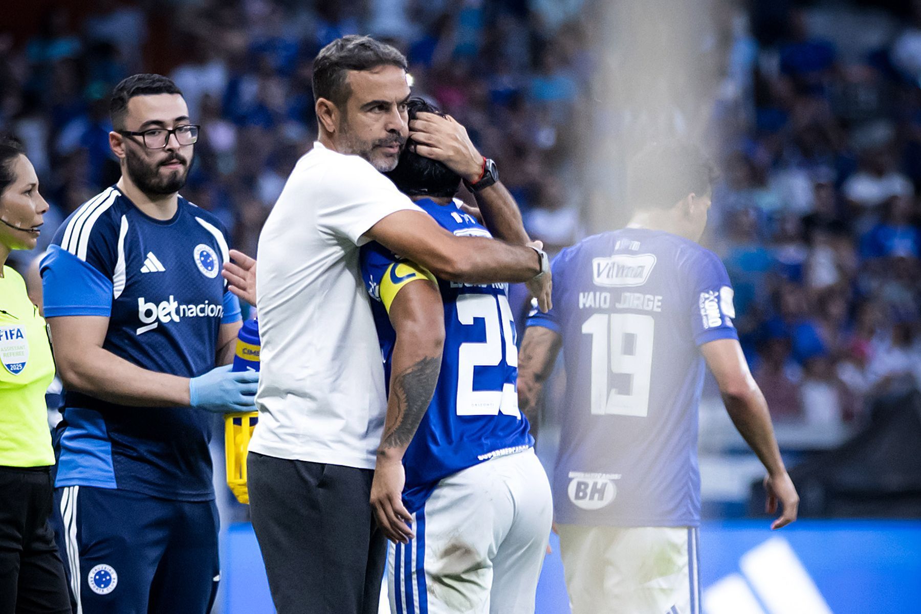 Artur Jorge cita meta de títulos e destaca união do Cruzeiro: 'Inabalável'