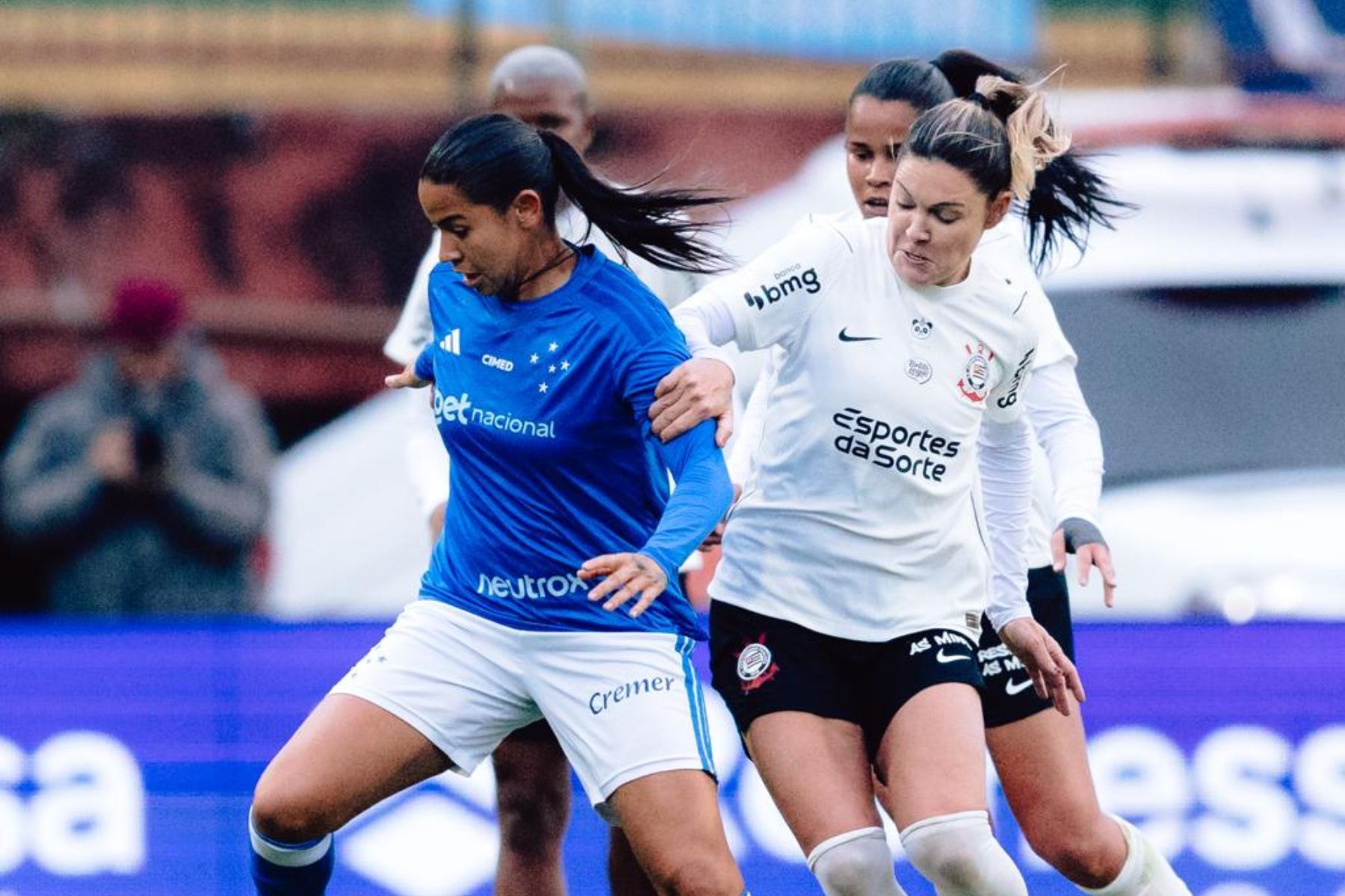 Corinthians volta a vencer, elimina Cruzeiro e vai às semis do Brasileiro Feminino