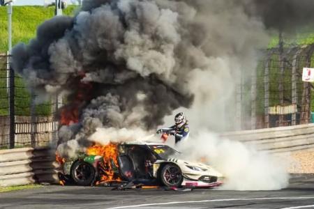 Ollie Millroy esteve em grave acidente no China GT Championship