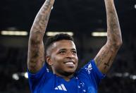 Ausência na Copa, destaque do Cruzeiro é pré-convocado e mira ciclo sólido em seleção