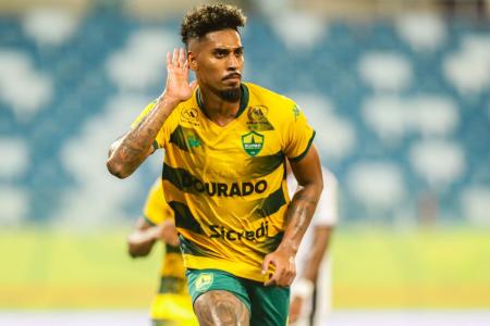 Fábio Gomes fez o primeiro gol da vitória do Cuiabá