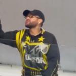 Neymar provoca torcida do Atlético: 'Sem joelhos, sou melhor que seu time todo'