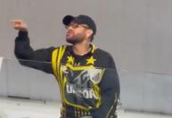 Neymar provoca torcida do Atlético: 'Sem joelhos, sou melhor que seu time todo'