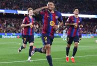 Gabriel Jesus iguala Rivaldo entre brasileiros com mais gols na Champions League