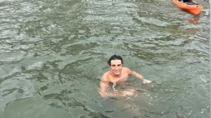 Jornalista da Globo relata aventura em Nova York: 'Nadei por 8h35'
