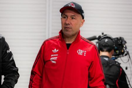Leonardo Jardim comandou o Flamengo na vitória sobre o Del Valle