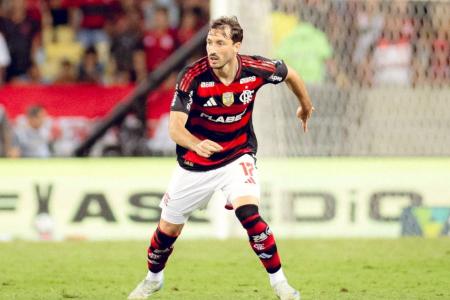 Matías Viña em ação pelo Flamengo