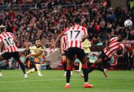 Bruno Guimarães faz golaço, Arsenal vence Sunderland e segue 100% na Premier League