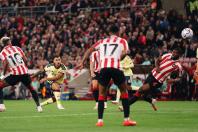 Bruno Guimarães faz golaço, Arsenal vence Sunderland e segue 100% na Premier League