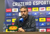 Artur assume responsabilidade e aponta 'causa' de derrota do Cruzeiro contra o Santos