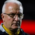 Jornalista se revolta com declaração de Dorival Júnior: 'Teria invadido a coletiva'