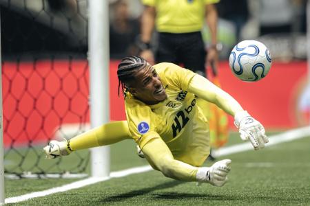 Gabriel Delfim foi herói do Atlético contra o Santos • Pedro Souza/Atlético